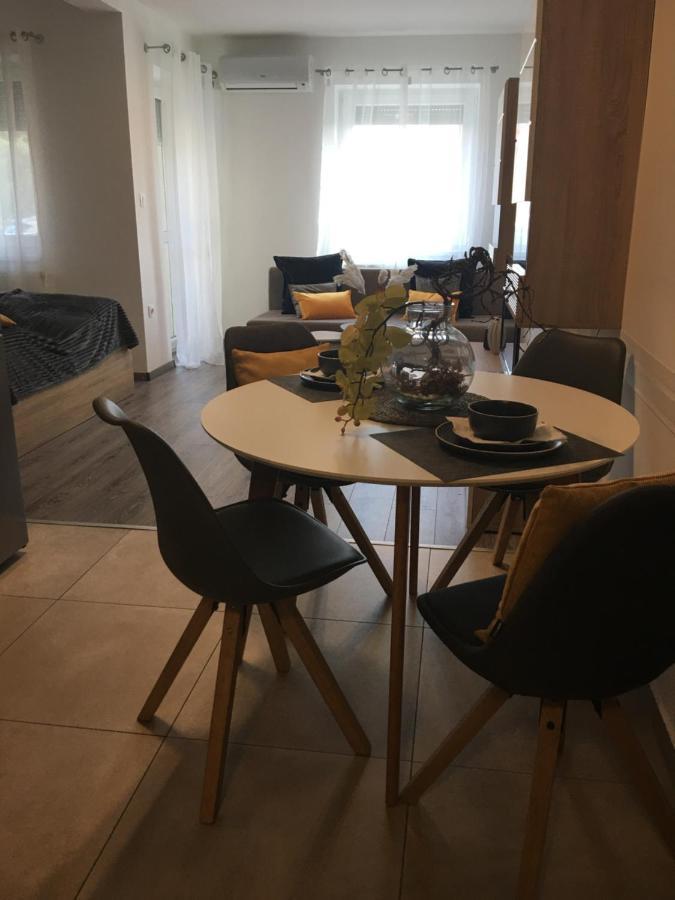 Home Apartment ショプロン エクステリア 写真