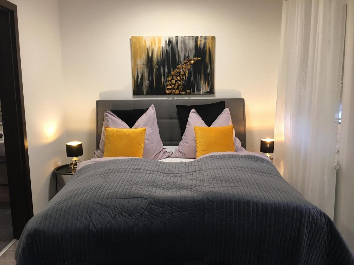 Home Apartment ショプロン エクステリア 写真