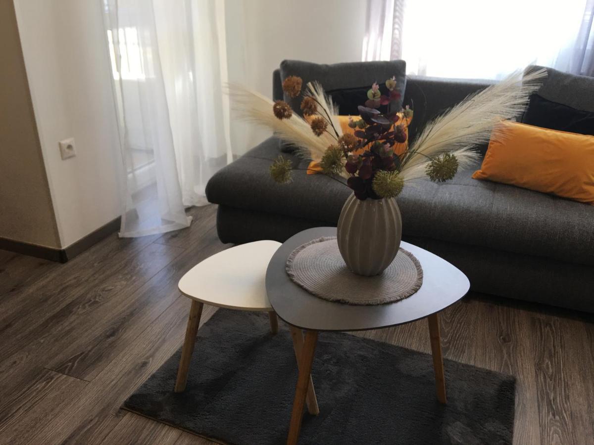 Home Apartment ショプロン エクステリア 写真